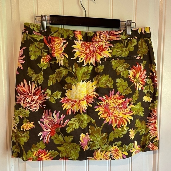 Liz Claiborne Golf Skort Brown with gorgeous floral print 10 - Picture 3 of 7
